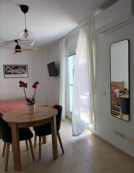 Estudio 52 Malaga Centrico Parking Gratuito Apartman Kültér fotó